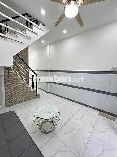 Chỉ hơn 2 tỷ - Nhà 2 Tầng - DTSD 50m2 - Cách Aeon Mall 1km.