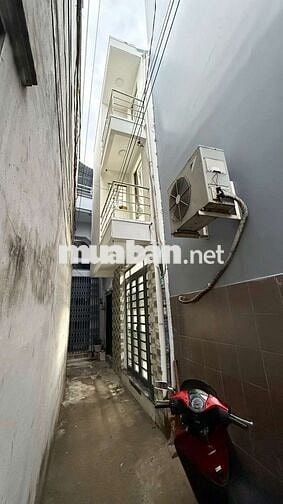 ĐỐI DIỆN TÂN PHÚ - NHÀ 3 TẦNG ĐƯỜNG 5D P.BHHA 2PN 2VS CHỈ 2,55TỶ (TL)