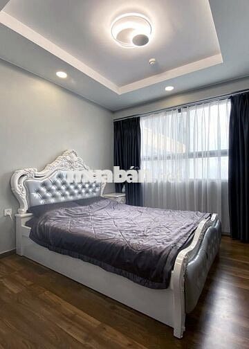 Cho thuê căn hộ 2PN,1WC, Gần Trung Tâm, Full Nội Thất