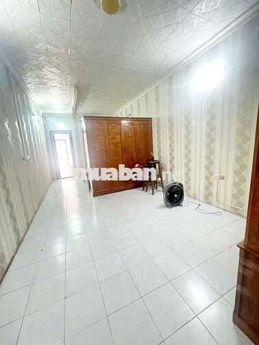 CHÍNH CHỦ BÁN GẤP NHÀ TẬP THỂ HOÀNG NGỌC PHÁCH, SỔ GẦN 50M, SD 90M, 3N