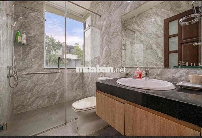 🔴 (NCC) CHO THUÊ VILLA 3 TẦNG 300m² SÁT BIỂN PHẠM VĂN ĐỒNG, SƠN TRÀ  •