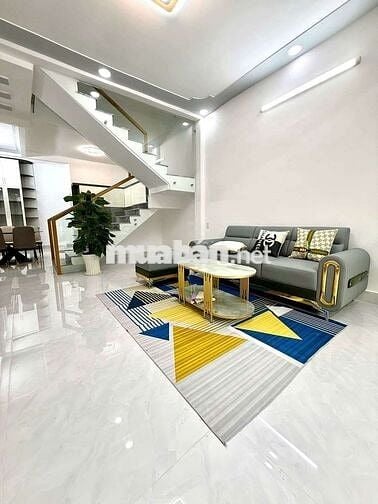 NHÀ ĐẸP VỊ TRÍ VÀNG - TÔ KÝ - QUẬN 12