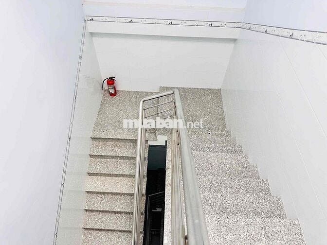 Cần bán nhà nghỉ mới - 9 phòng - kế siêu thị Go Trà vinh