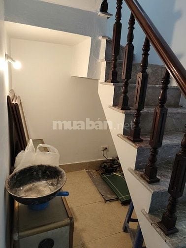 Cho thuê nhà 3 tầng full nội thất, 100m ô tô, 12triệu, gần 103