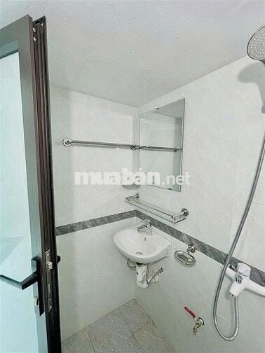 Nhà dòng tiền VIP  Lai Xá, Thang máy- 8 Tầng 18 Phòng Studio Full đồ
