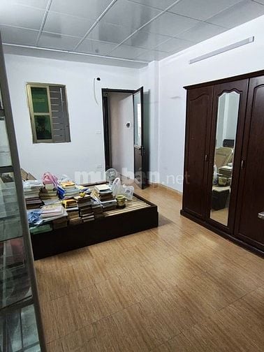 Cho thuê nhà 3 tầng full nội thất, 100m ô tô, 12triệu, gần 103