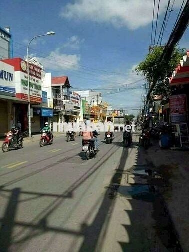 Nhà phố 3 tầng 4,2m x 27m. Mặt tiền Đường Nguyễn Ảnh Thủ