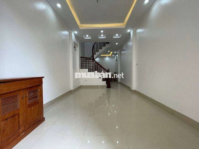 Bán nhà Bến Phà Bà Triệu, ở luôn, mở đường cạnh nhà