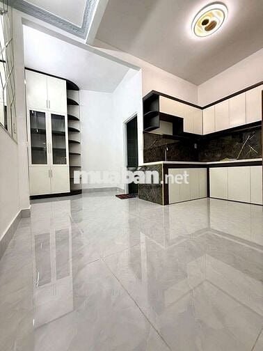 NHÀ ĐẸP VỊ TRÍ VÀNG - TÔ KÝ - QUẬN 12