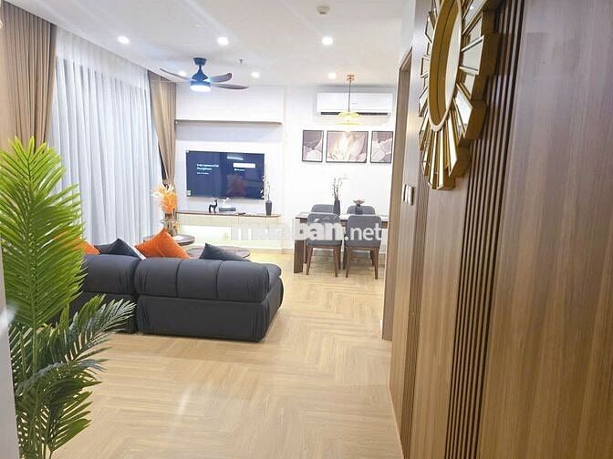 Bán Căn 2N+2VS 64m2 siêu đẹp. Vinhomes smart city. Giá 5.4 tỷ