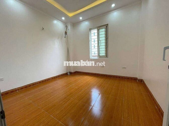 Bán nhà Bến Phà Bà Triệu, ở luôn, mở đường cạnh nhà