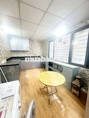 CHÍNH CHỦ BÁN GẤP NHÀ TẬP THỂ HOÀNG NGỌC PHÁCH, SỔ GẦN 50M, SD 90M, 3N CHÍNH CHỦ BÁN GẤP NHÀ TẬP THỂ HOÀNG NGỌC PHÁCH, SỔ GẦN 50M, SD 90M, 3N