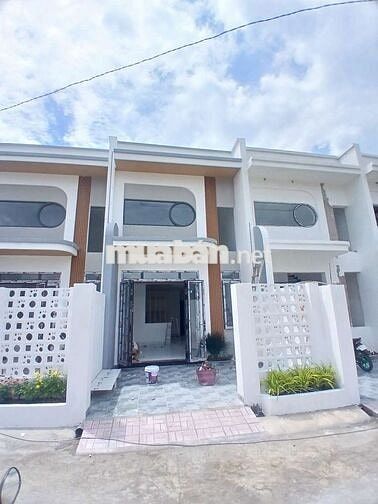 Nhà gần chợ Thạnh Phú, sổ riêng thổ cư
