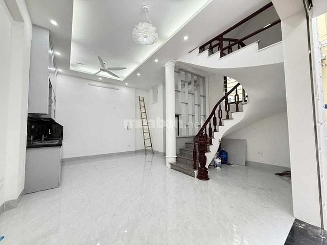 Cực hiếm. Chính chủ cần bán lô góc 2 thoáng vĩnh viễn Phố Trần Cung