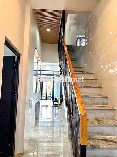 CHO THUÊ NHÀ
TRỆT 1 LẦU & SÂN THƯỢNG - KDC PHÚ AN