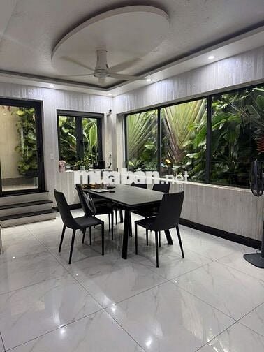BÁN NHÀ 1 TRỆT 3 LẦU PHƯỜNG TÂN HIỆP 215M2 NGANG 8M5 GIÁ 8 TỶ 9