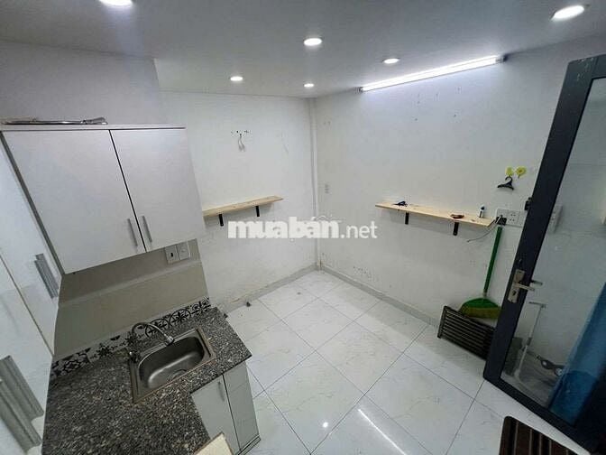 Cho thuê nhà nguyên căn.Đường Thích Quảng Đức.Phường 4.Quận Phú Nhuận