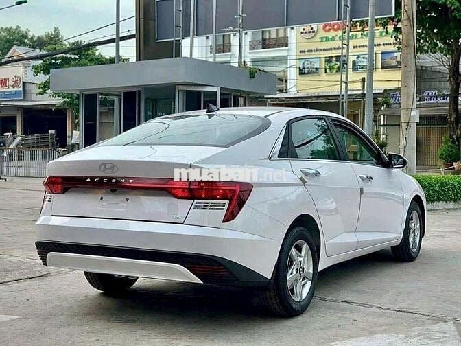 Hyundai Accent nhận xe chỉ 130 triệu đồng