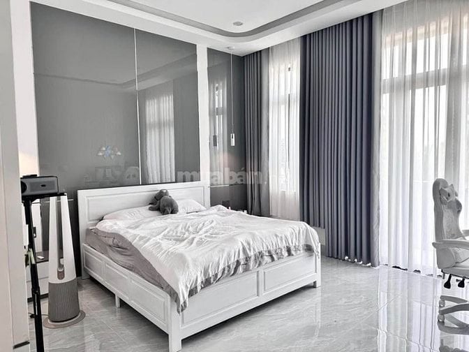 Nhà Đẹp Nguyễn Thiện Thuật, Quận 3 – Kinh Doanh Được, Hẻm Thông