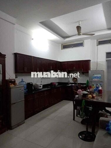 Cho thuê nha MTNB KDC TÊN LỬA gần công viên giá 20tr DT 4x20m XD 3,5L