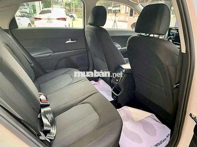 Hyundai Accent nhận xe chỉ 130 triệu đồng