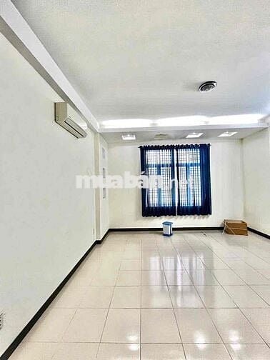 Cho thuê nha MTNB KDC TÊN LỬA gần công viên giá 20tr DT 4x20m XD 3,5L