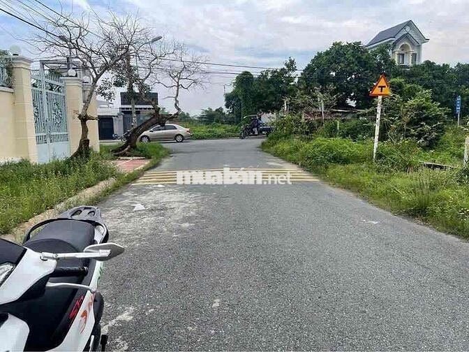 600triệu - Còn thương lượng, Thị Trấn Củ Chi - Lưu Khai Hồng
