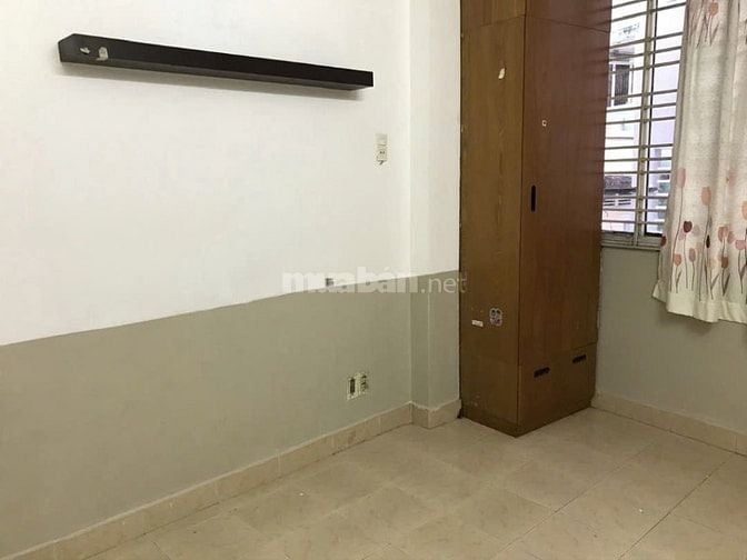 Cho thuê nhà hẻm 3.5m Nguyễn Văn Cừ, P.2, Q.5 giá 11tr