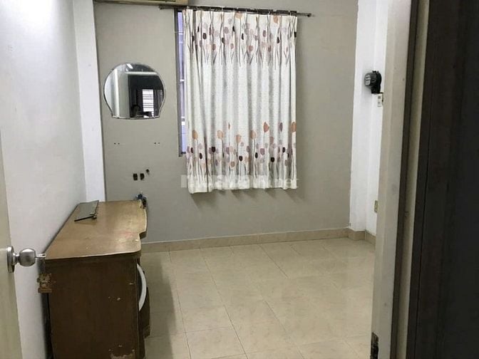 Cho thuê nhà hẻm 3.5m Nguyễn Văn Cừ, P.2, Q.5 giá 11tr