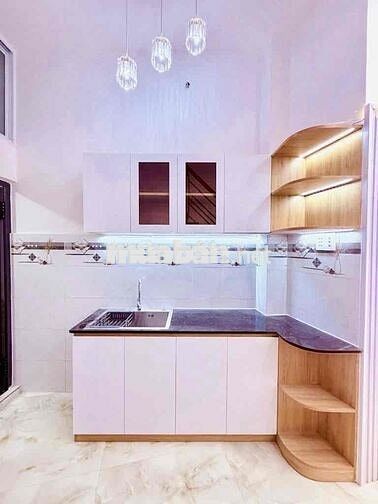 Nhỉnh 5 tỷ nhà gần cầu Chà Và giáp quận 5, quận 6 chỉ 5 phút
