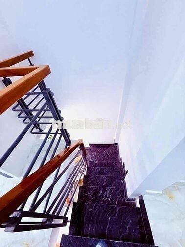 Nhỉnh 5 tỷ nhà gần cầu Chà Và giáp quận 5, quận 6 chỉ 5 phút