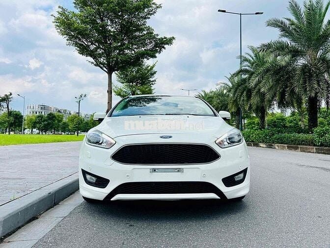 Tôi cần bán chiếc xe Ford Focus Sport 2018 1.5AT