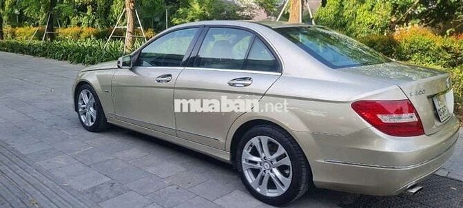 Mercedes Benz C Class 2012 C200 -