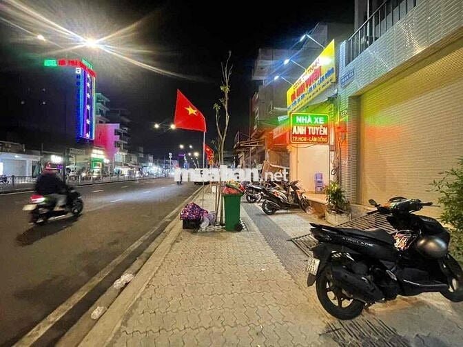 MBKD - MẶT TIỀN ĐƯỜNG DƯƠNG QUẢNG HÀM - DÂN CƯ ĐÔNG - GẦN TRƯỜNG ĐH VL