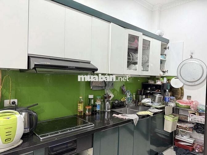 Sổ đỏ đặt ngân hàng 1.5 tỷ, chủ cần bán gấp, nhà Phố Trạm- gần Aeon