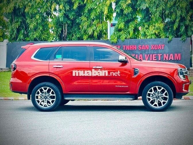 Ford Everest 2022 Titanium 2.0L 1 cầu- 48000 km