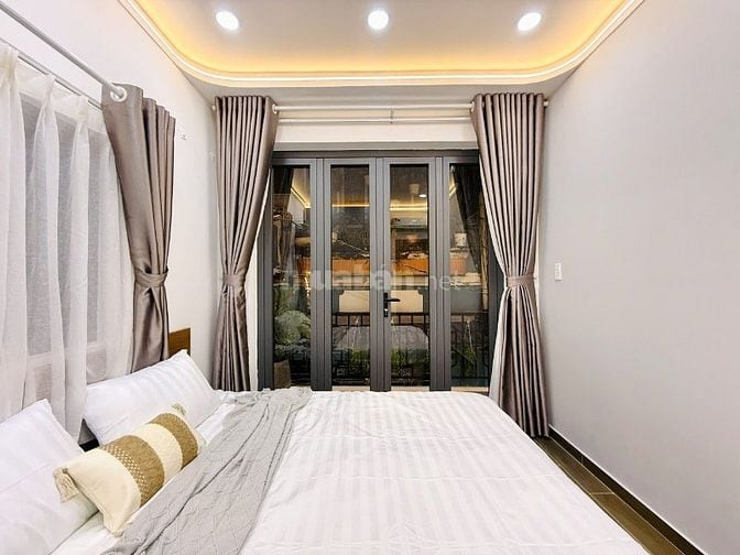 CHÍNH CHỦ BÁN NHÀ ĐẸP KHU SÂN BAY NGANG 5,4M ĐÚC 1 LẦU 3PN GIÁ MỀM