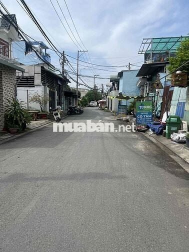 ĐẤT VUÔNG ĐẸP CHỈ 3,4 TỶ GẦN CHỢ XUÂN THỚI THƯỢNG HXH KHU DÂN CƯ VUI .