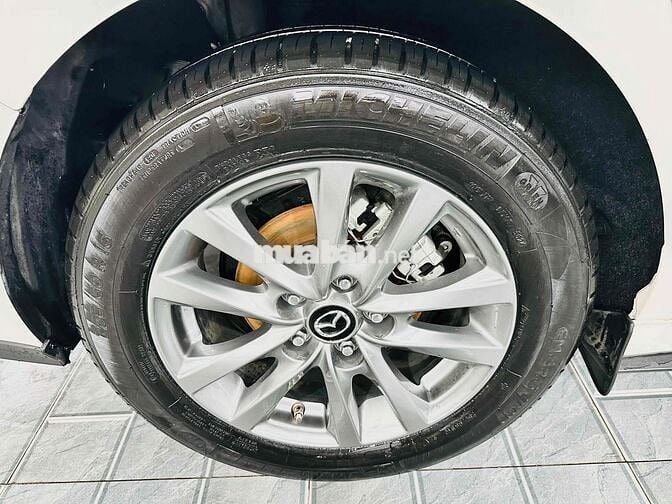 Mazda 3 12/2024 Luxury - 14000 km Vô Nhiều Đồ Chơi