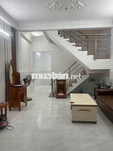 Cho thuê nguyên căn nhỏ gọn, 3pn , hẻm xe hơi, Lê Đức Thọ p15 Gò vấp