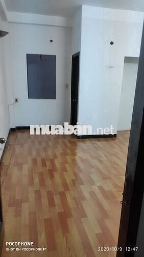 Dư 2 phòng trống 25m2 và 40m2, mặt tiền nhà phố Q.BT