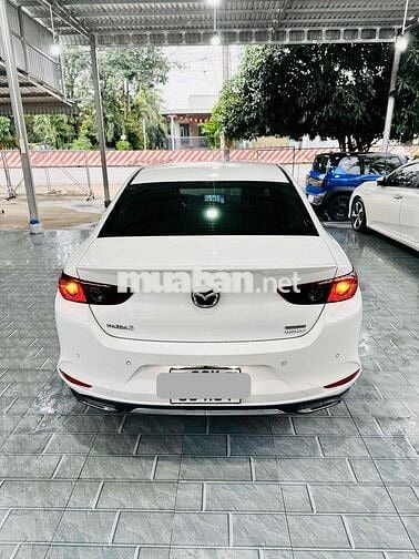 Mazda 3 12/2024 Luxury - 14000 km Vô Nhiều Đồ Chơi