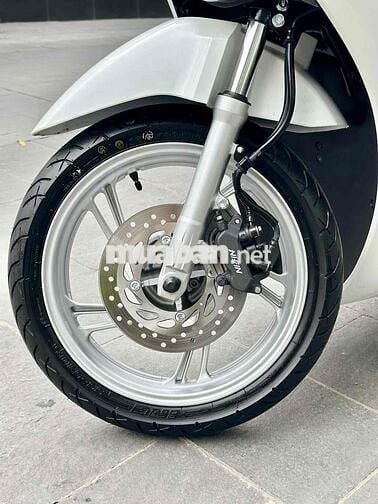Honda Sh 160i CBS Dki 8/2025 chạy 1900Km như mới