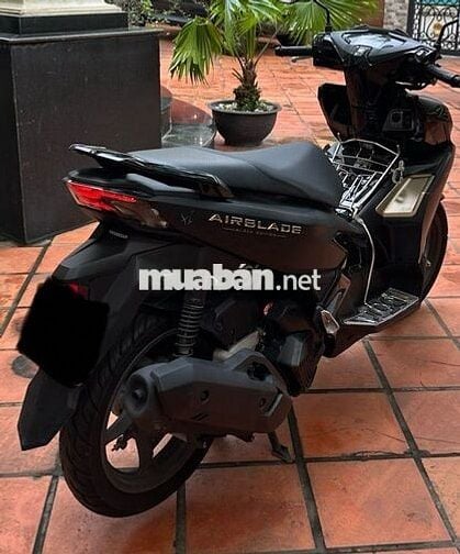 Honda AB 125 đk 1/2024 đen nhám, 4500km, chính chủ