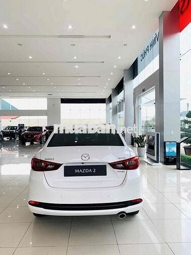 MAZDA 2 LUXURY VIN 24 GIẢM 32 TRIỆU + QUÀ TẶNG