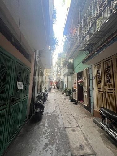 Bán Nhà Phân Lô 51 Lãng Yên, Gara ÔTÔ Tránh, 2 Thoáng, 107m2, Hơn 19Tỷ