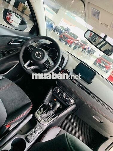 MAZDA 2 LUXURY VIN 24 GIẢM 32 TRIỆU + QUÀ TẶNG