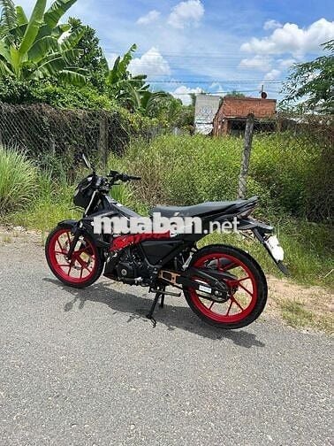 Cần tiền bán  nhanh xe  Suzuki satria xe đẹp
