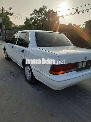 1993 2.4 MT - 10000 km
