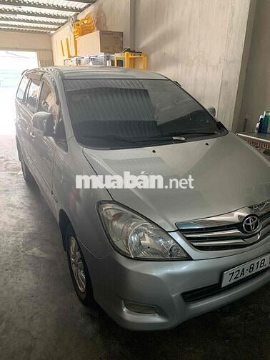 Toyota Innova 2008 V - 174000 km